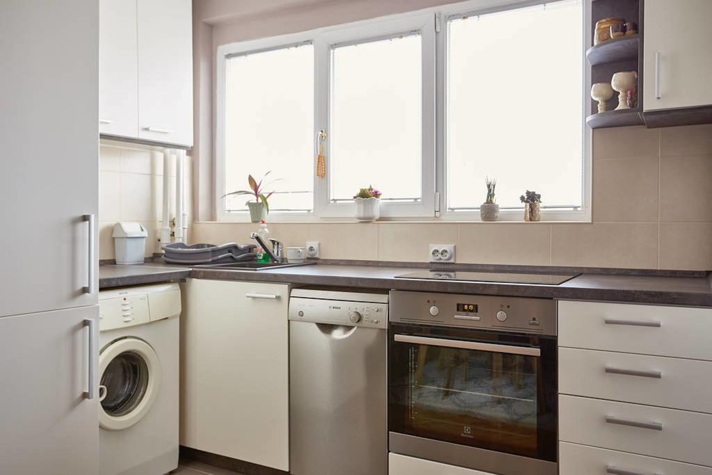 Spacious Modern Apartment In Peaceful Neighborhood 스코페 외부 사진